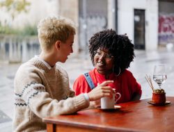 Casual Relationship Adalah: Memahami Makna dan Manfaat Hubungan Kasual