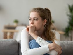 Anxiety Attachment: Mengenal dan Mengatasi Kecemasan dalam Hubungan