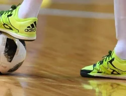 Memilih Sepatu Futsal Terbaik untuk Performa dan Kenyamanan di Lapangan